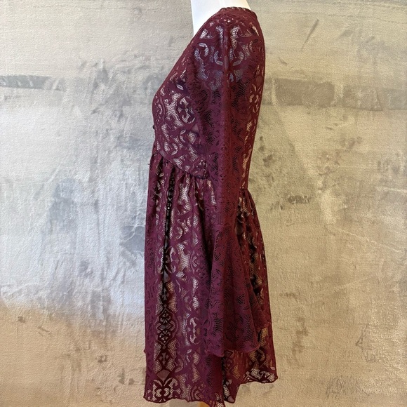 Witchcore Whimsigoth Feminine Lace Crochet Bell Sleeve w/Nude Lining Sz S - Picture 8 of 13